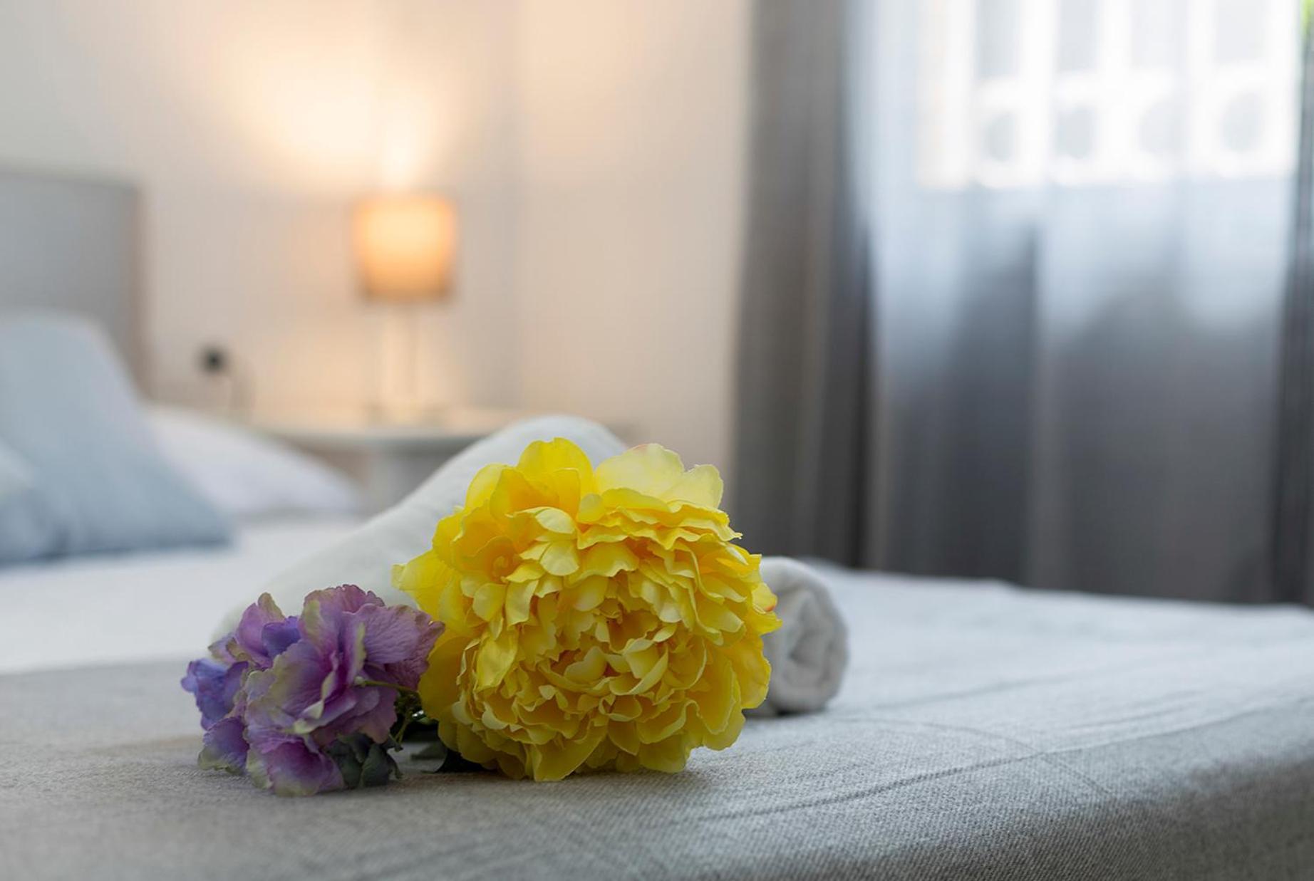 Centro Virgen Guia 3 Rooms Seville Ngoại thất bức ảnh
