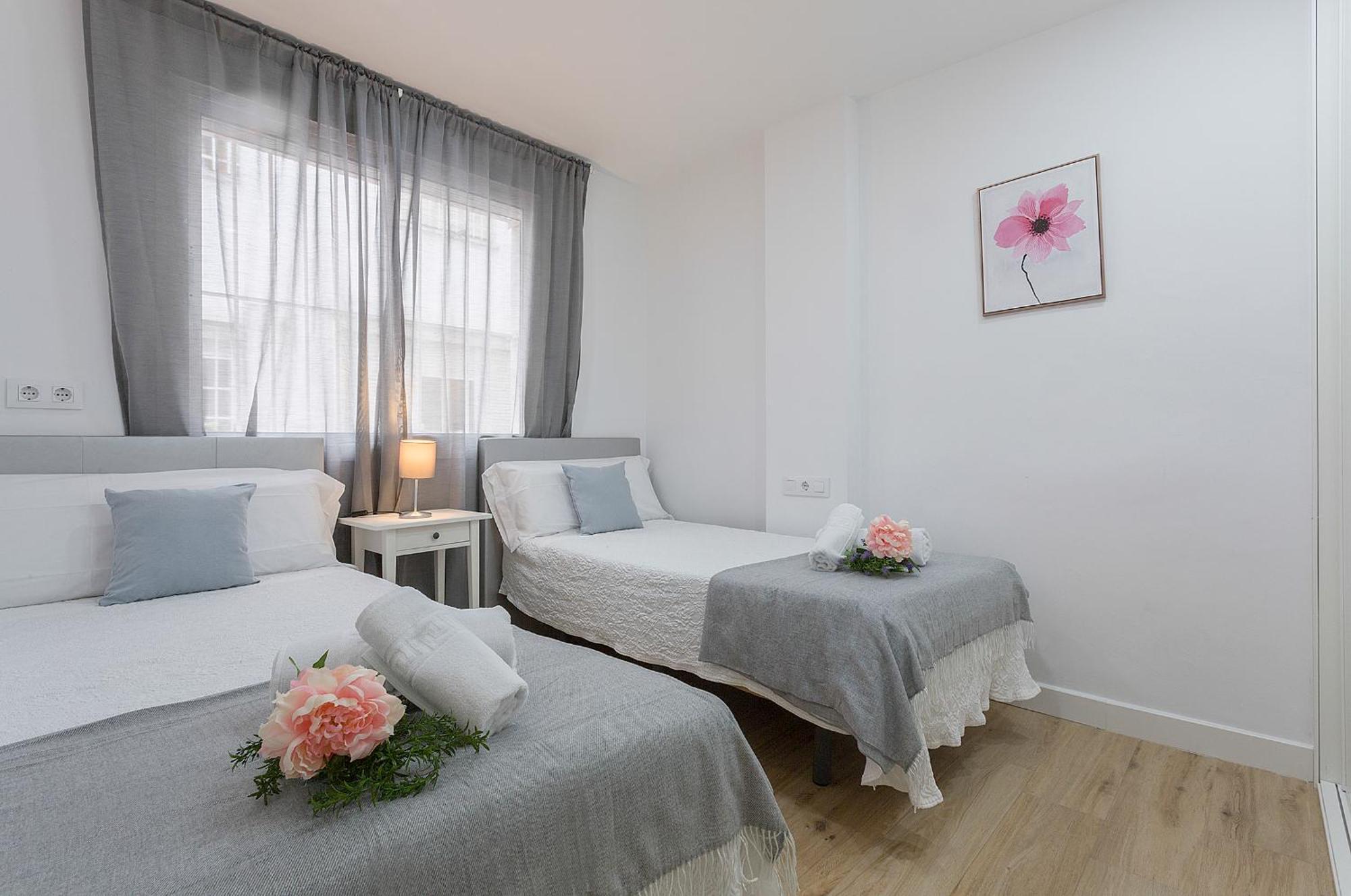 Centro Virgen Guia 3 Rooms Seville Ngoại thất bức ảnh